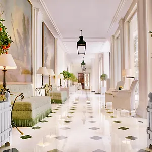 ***** Otel Le Bristol Paris, Oetker Fransa